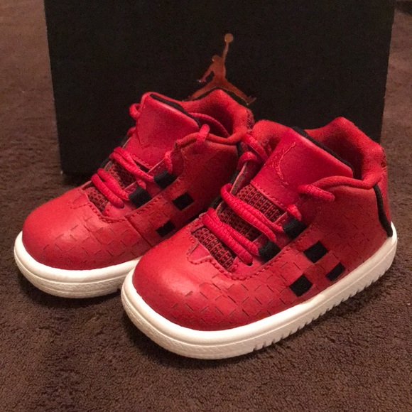 Nike Other - Jordan Illusion Reds size 5